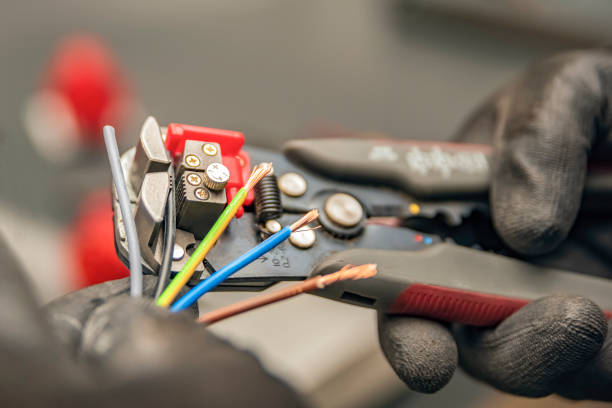  Alamae, NC Electrician Pros
